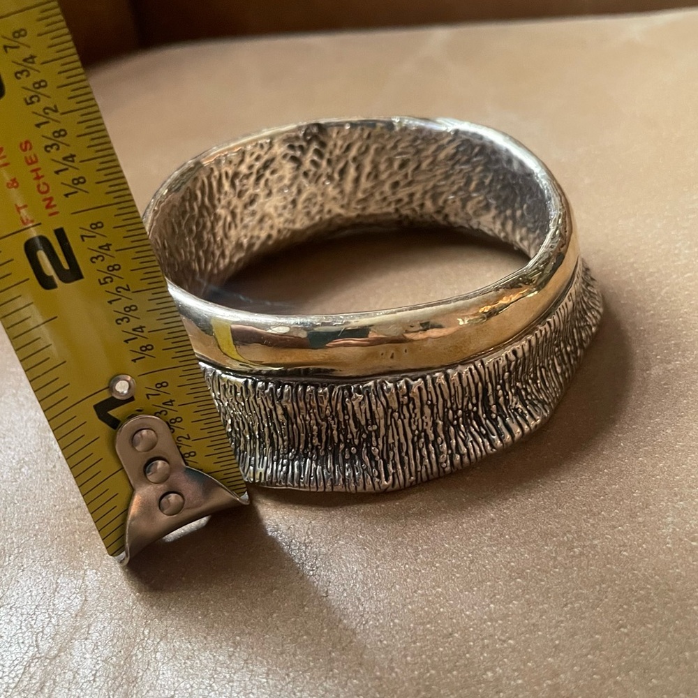 Signed vintage Lebitski 925 Sterling silver textured bangle cuff bracelet wave - Picture 8 of 10